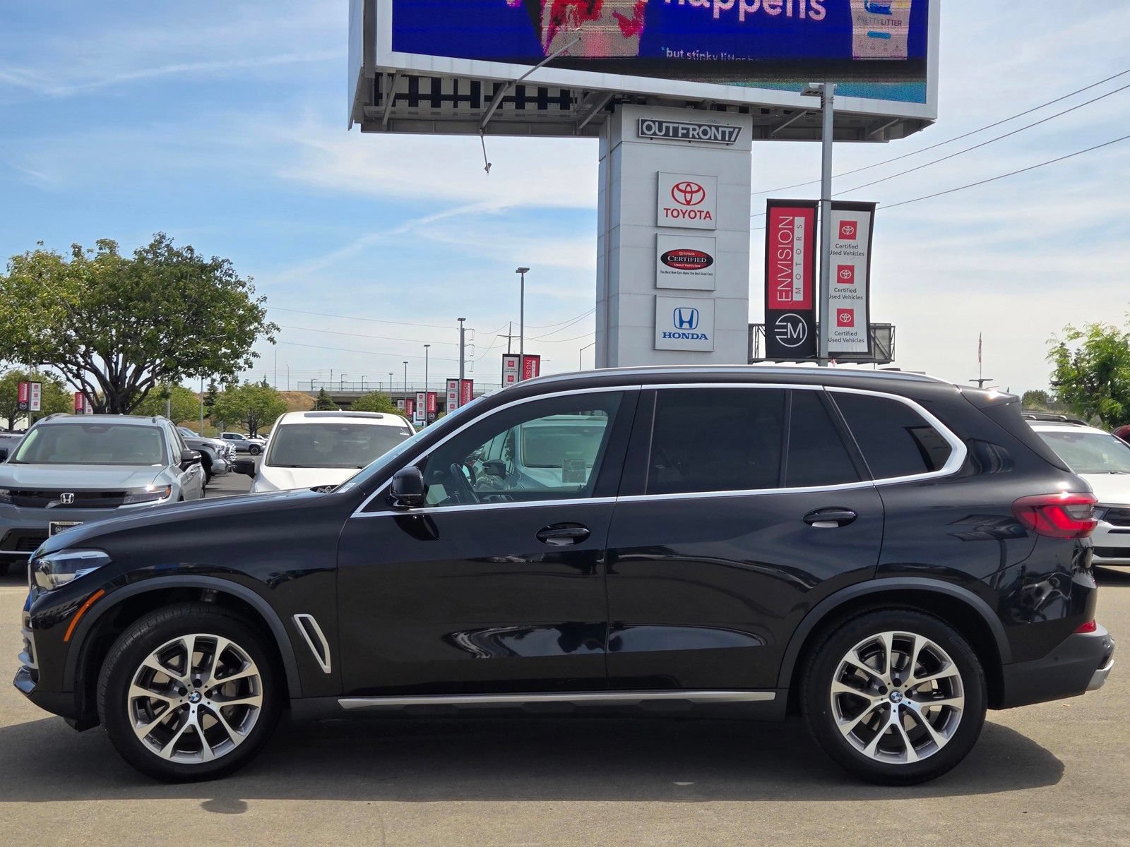 Used 2021 BMW X5 sDrive40i w/ Premium Package RWD image 4