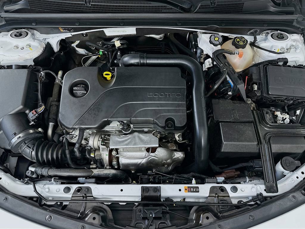 Used 2024 Chevrolet Malibu LT FWD image 31