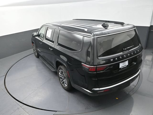 Used 2024 Jeep Wagoneer L Series II w/ Flexible Seating Group AWD/4WD image 15
