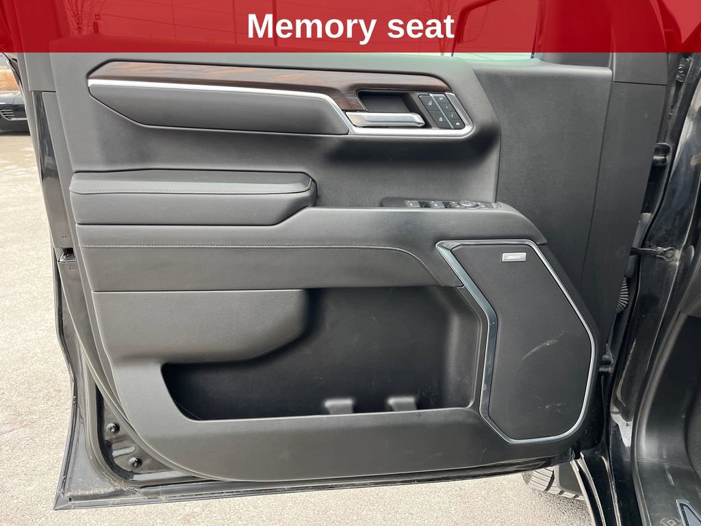 Used 2022 GMC Sierra 1500 SLT w/ SLT Convenience Package image 12