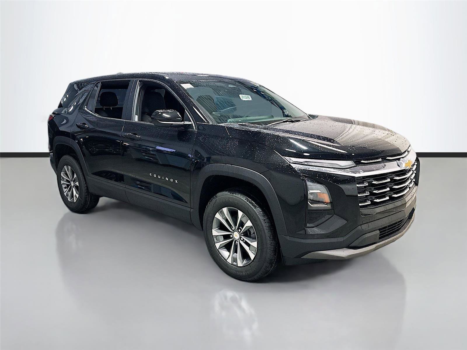 Used 2026 Chevrolet Equinox LT FWD image 1