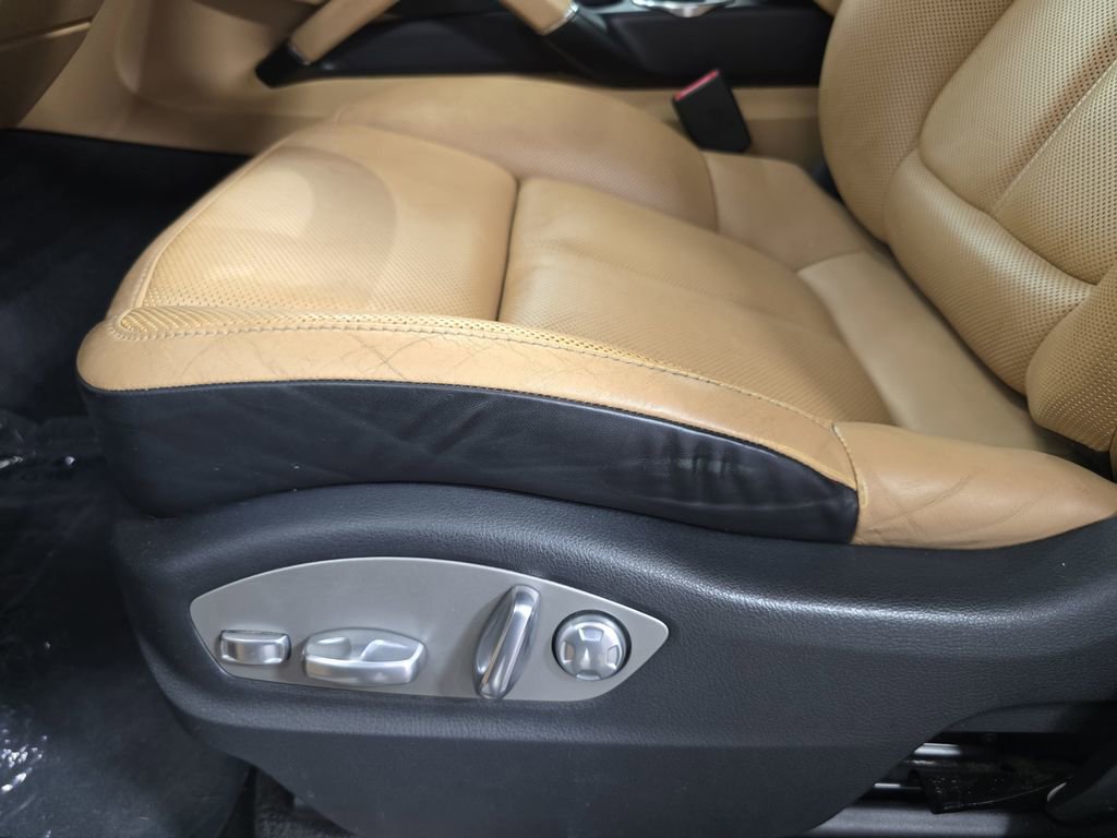 Used 2016 Porsche Cayenne image 23