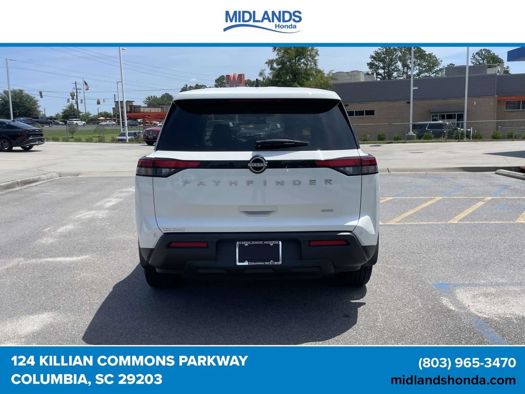Used 2024 Nissan Pathfinder S AWD/4WD image 5