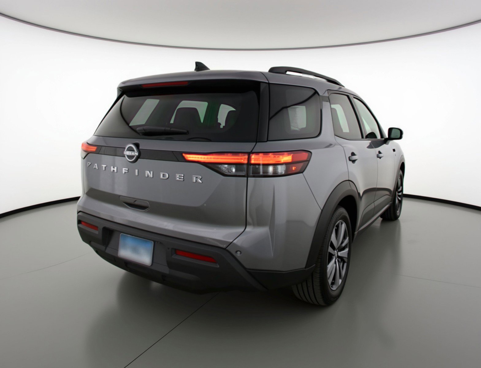 Used 2025 Nissan Pathfinder SV image 7