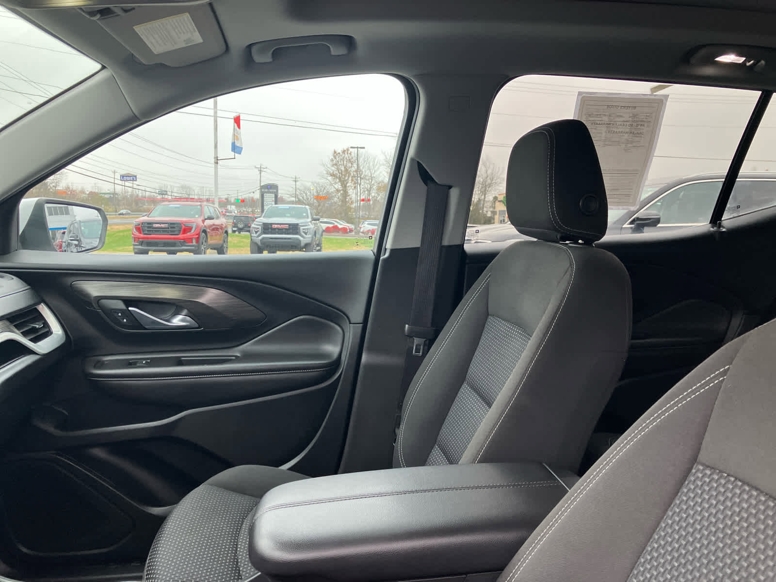 Used 2022 GMC Terrain SLE w/ Driver Convenience Package image 10