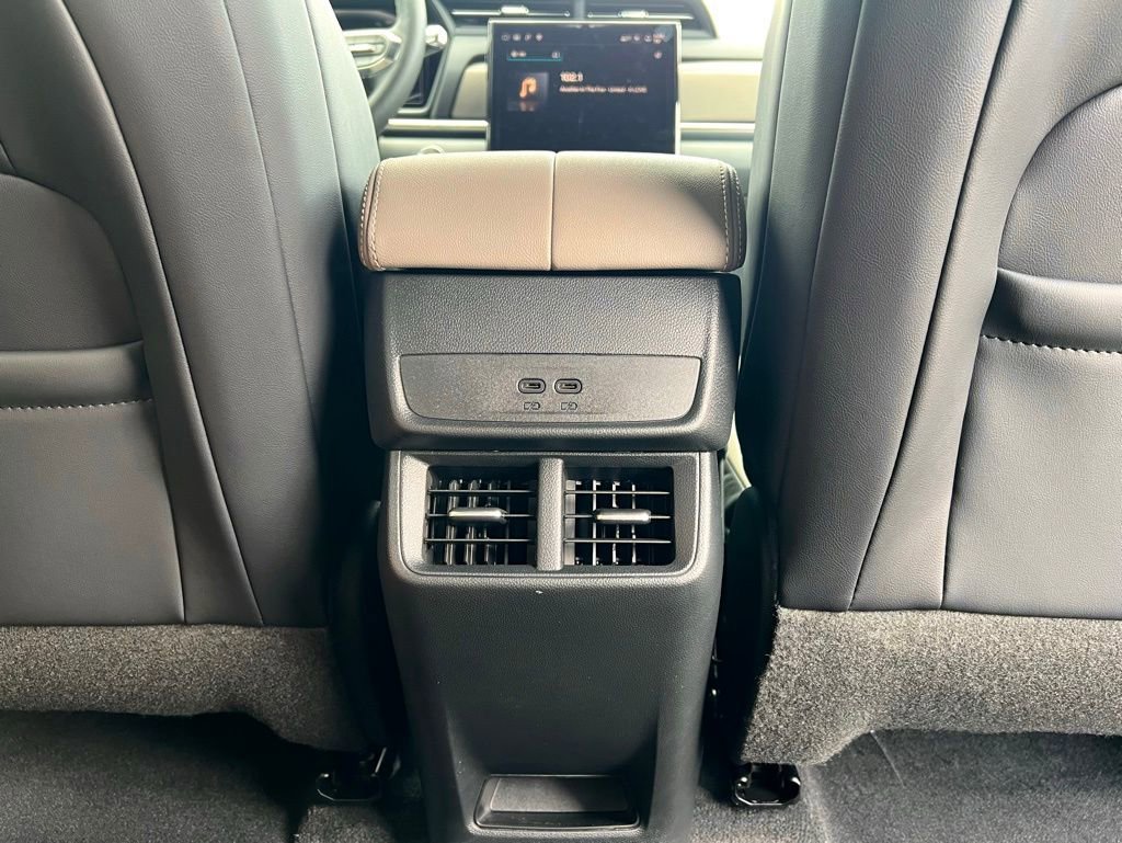 New 2026 GMC Terrain Elevation w/ Elevation Premium Package image 19