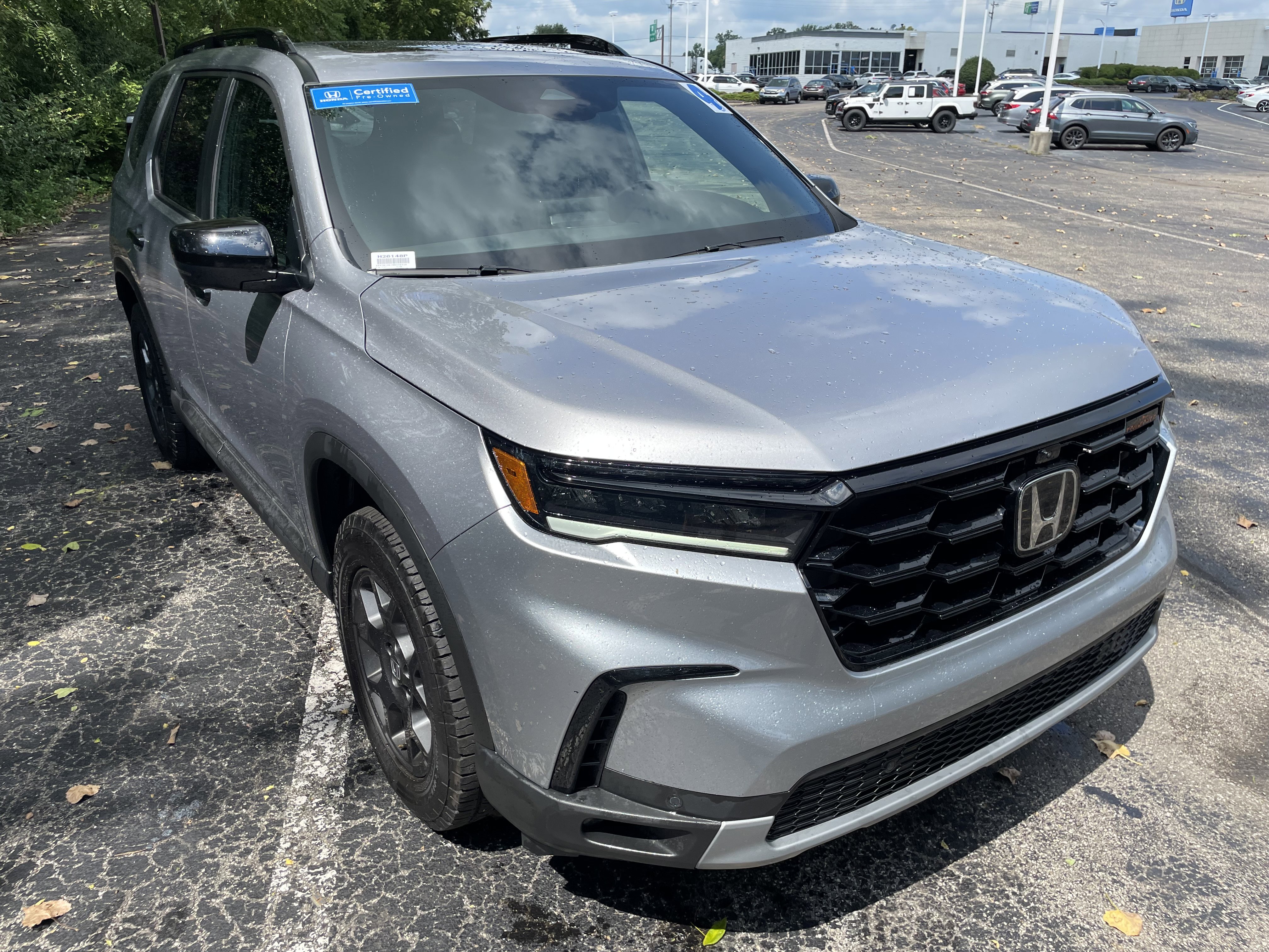 Certified 2024 Honda Pilot TrailSport image 1