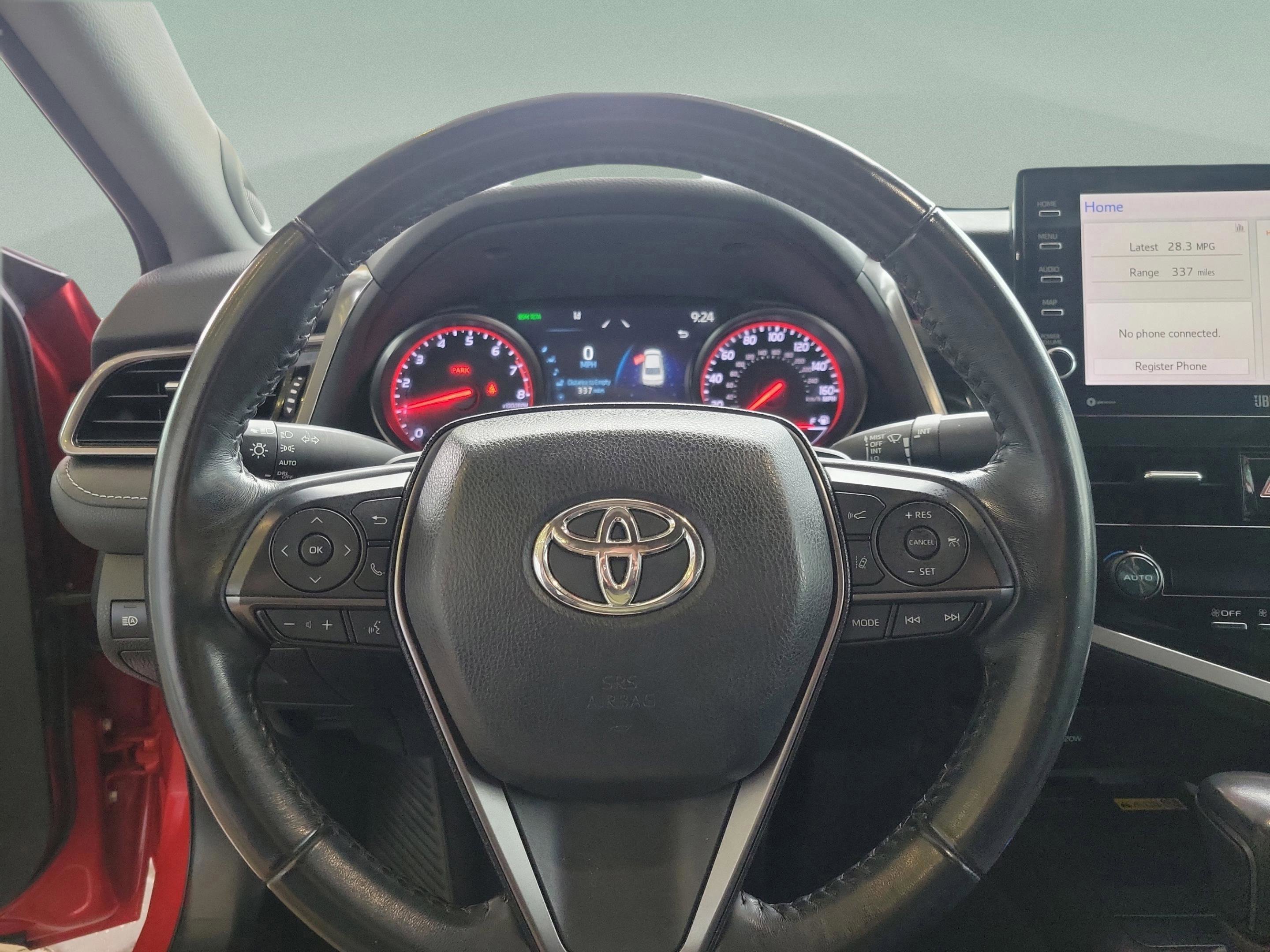 Used 2022 Toyota Camry XSE image 12