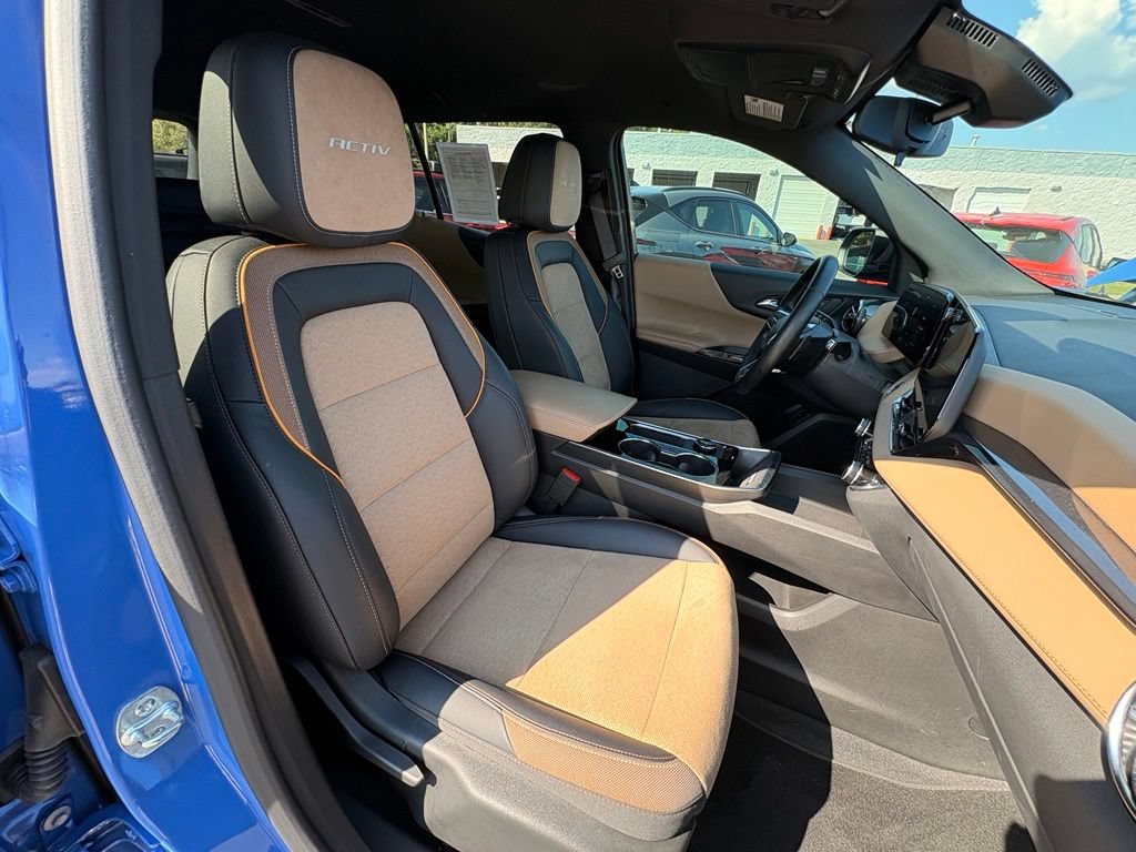 Used 2025 Chevrolet Equinox ACTIV FWD image 31