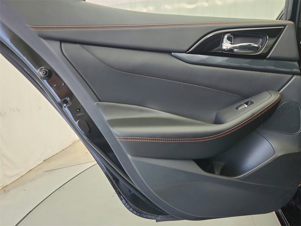 Used 2022 Nissan Maxima SR image 32