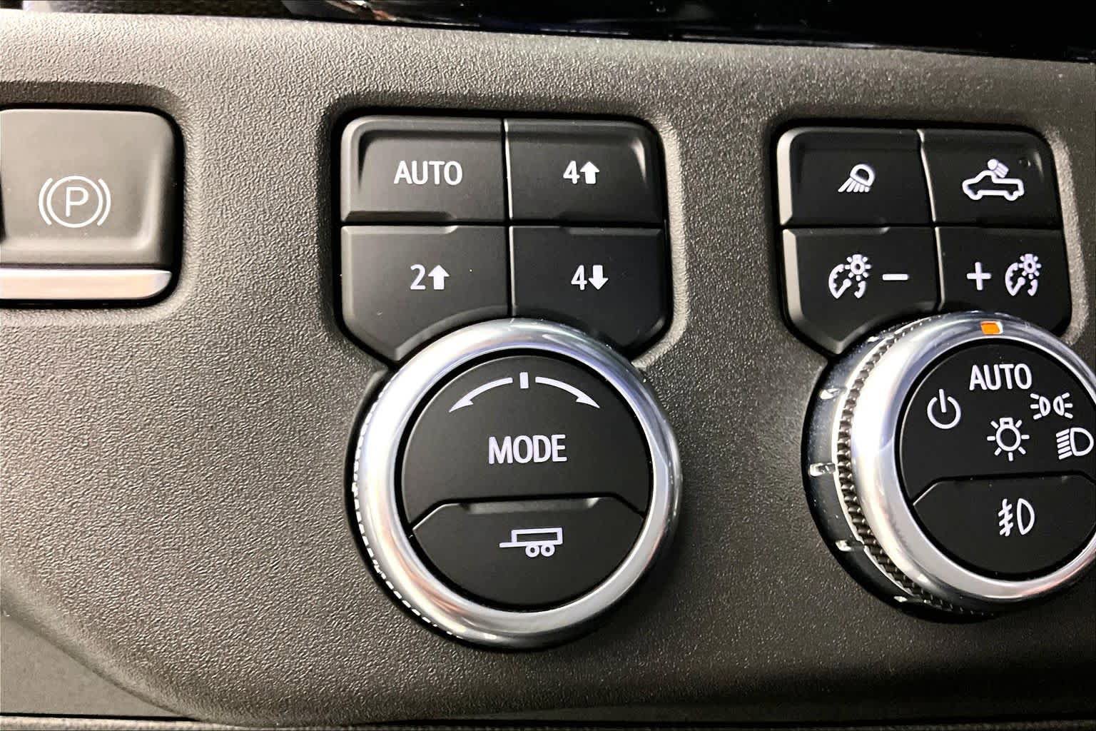 Used 2023 GMC Sierra 1500 SLT AWD/4WD image 35
