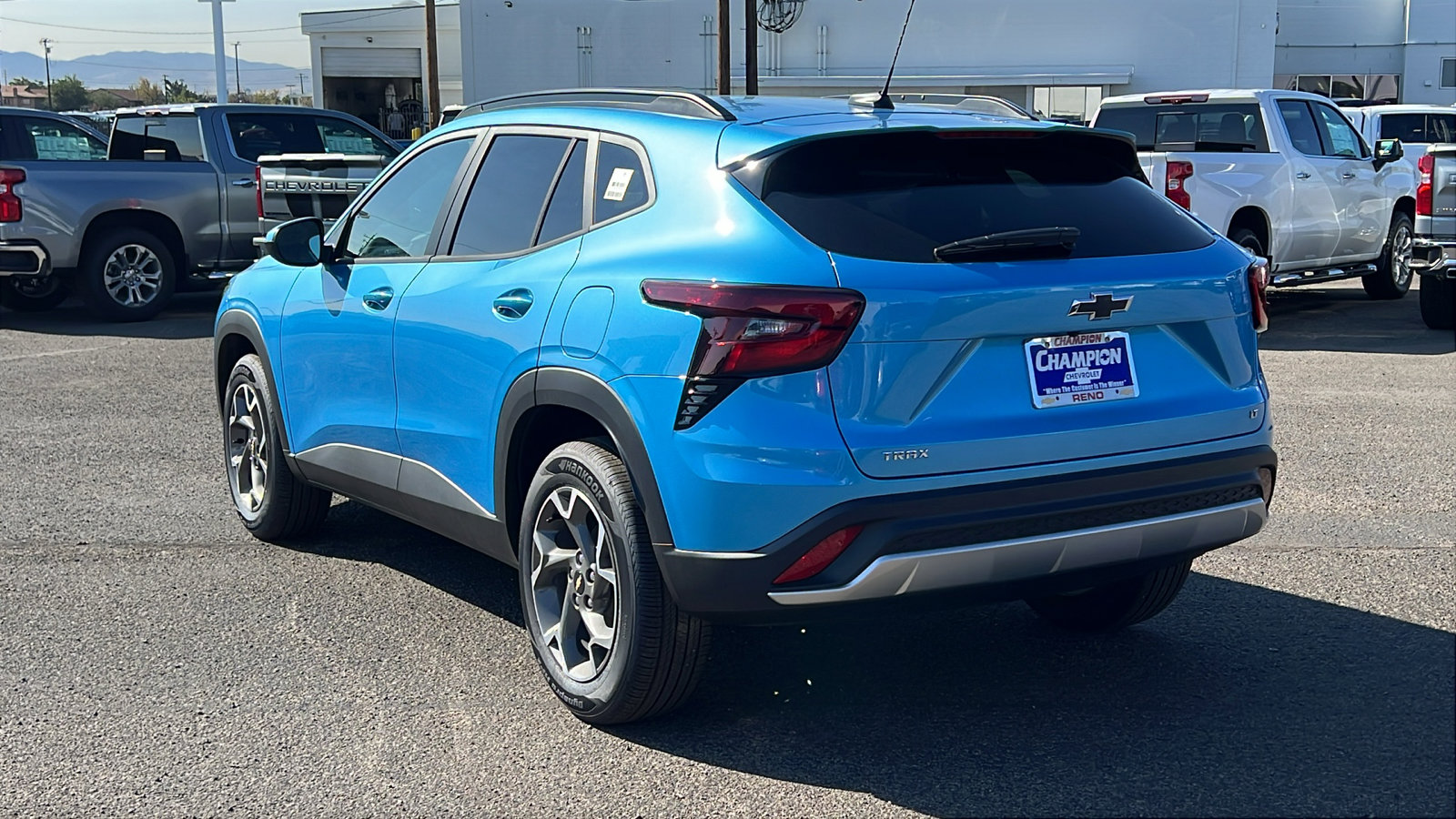 New 2026 Chevrolet Trax LT w/ Sunroof Package image 7