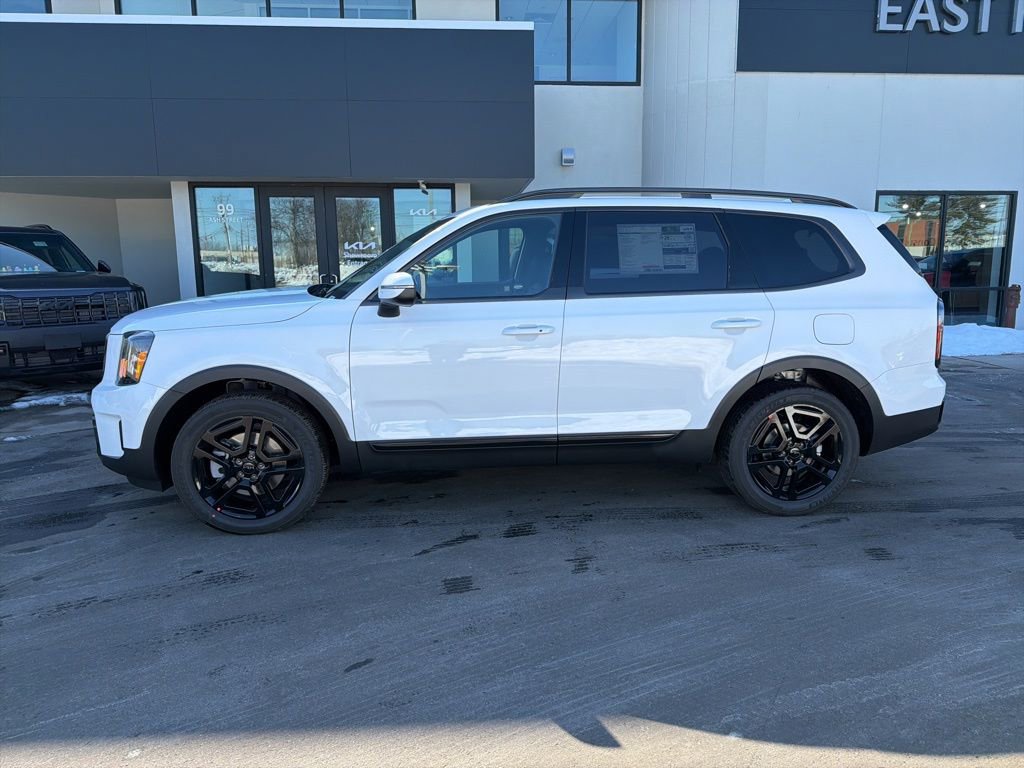 Used 2025 Kia Telluride EX X-Line AWD/4WD image 2