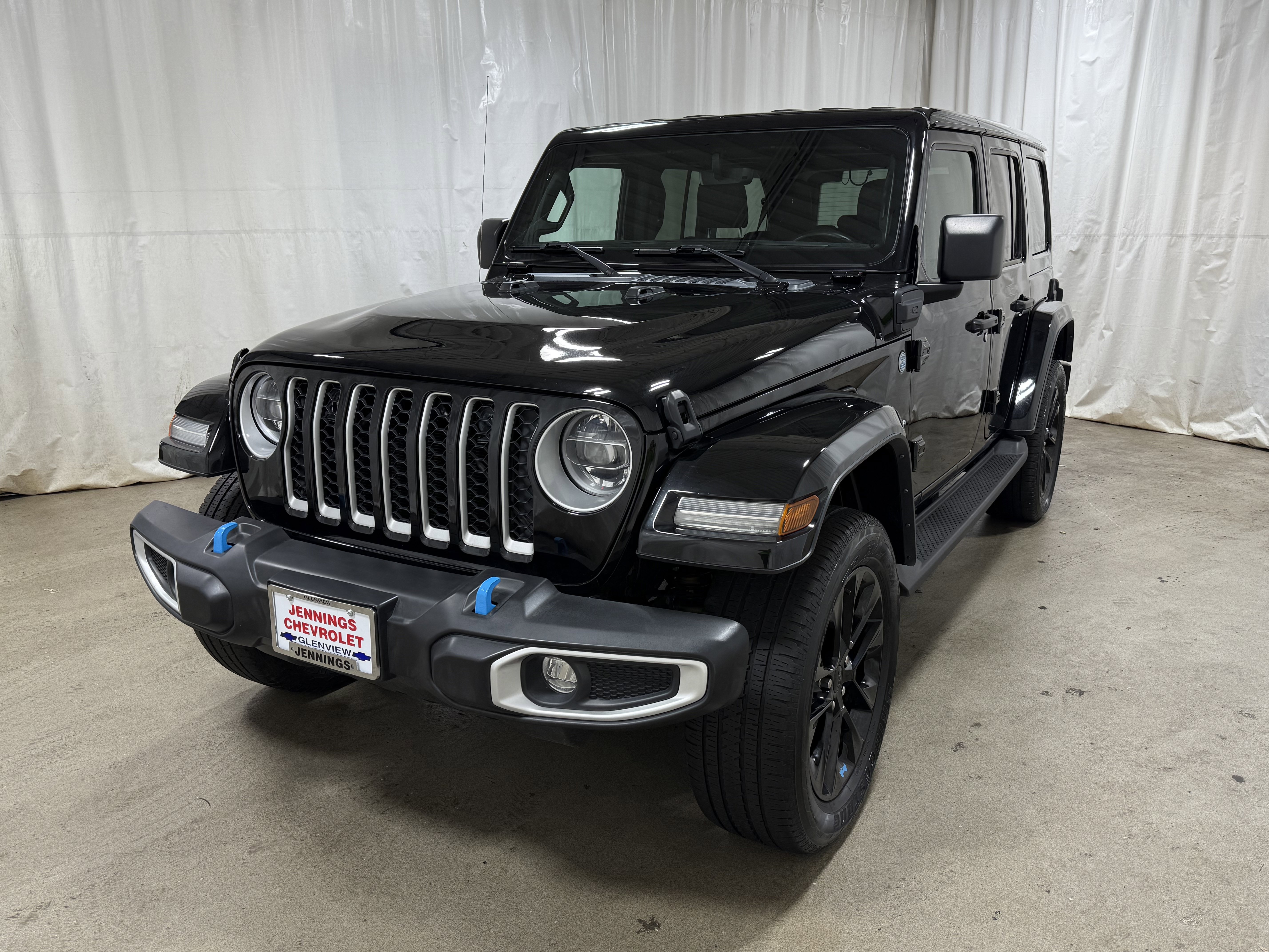 Used 2022 Jeep Wrangler Unlimited Sahara image 3