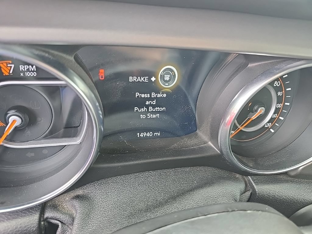 Used 2021 Jeep Gladiator Sport AWD/4WD image 16