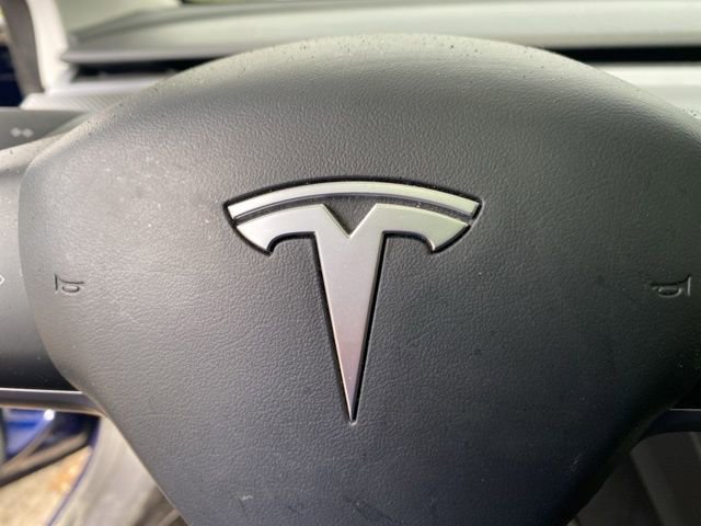 Used 2023 Tesla Model 3 Standard Range image 23