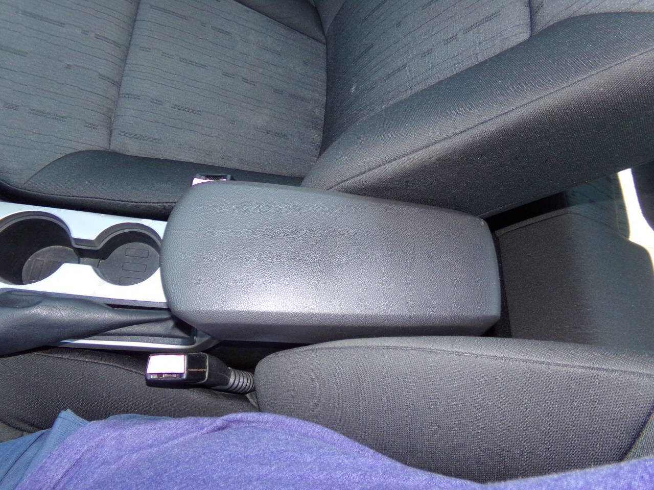 Used 2009 Ford Focus SE image 49