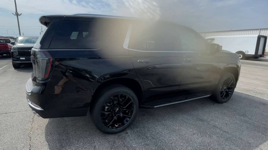 New 2026 Chevrolet Tahoe Premier AWD/4WD image 2