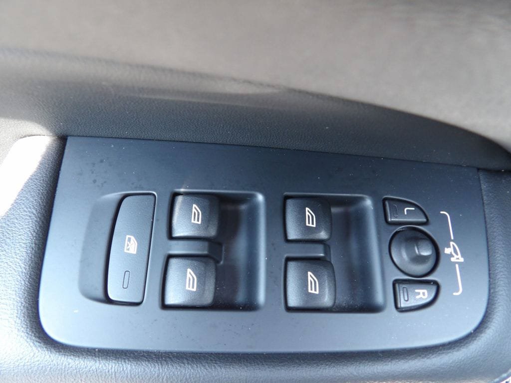 Certified 2025 Volvo S60 B5 Core FWD image 14