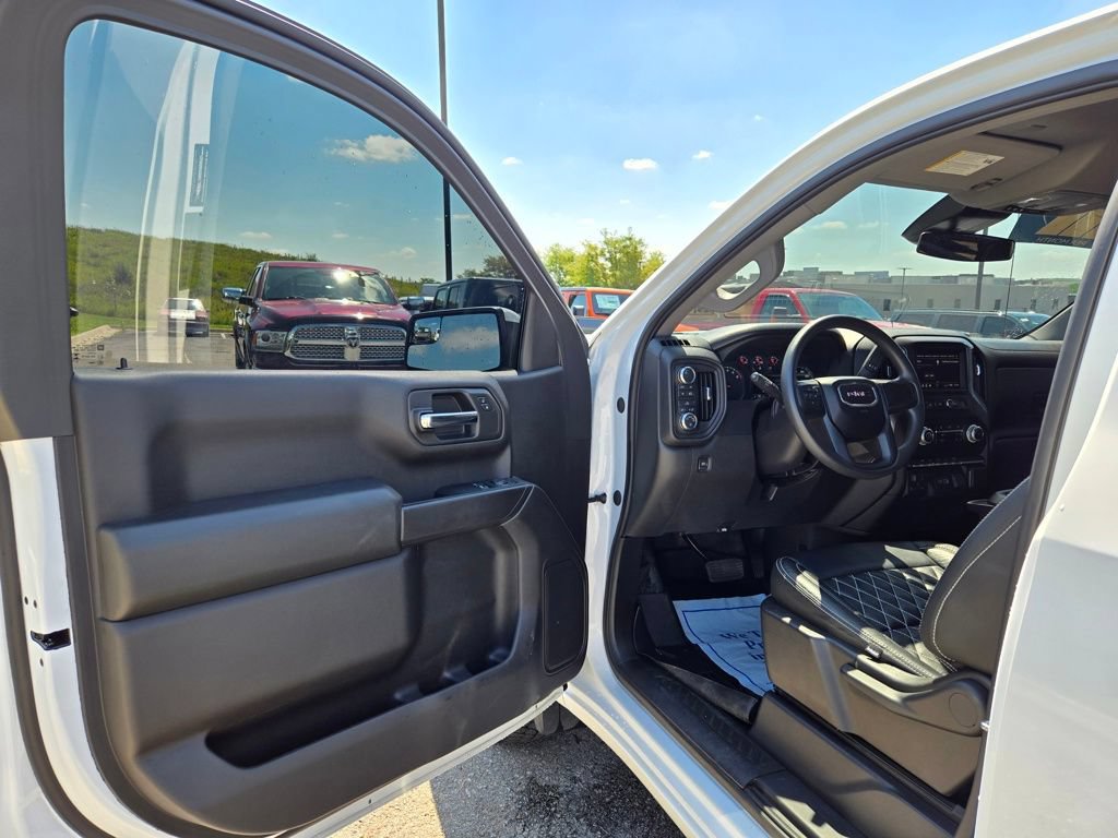 Used 2024 GMC Sierra 1500 Pro w/ Pro Value Package AWD/4WD image 11