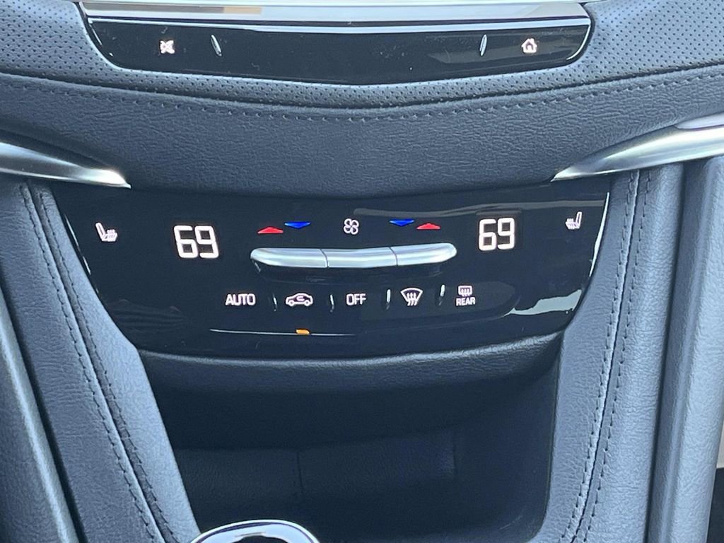 New 2026 Cadillac XT5 Luxury FWD image 17