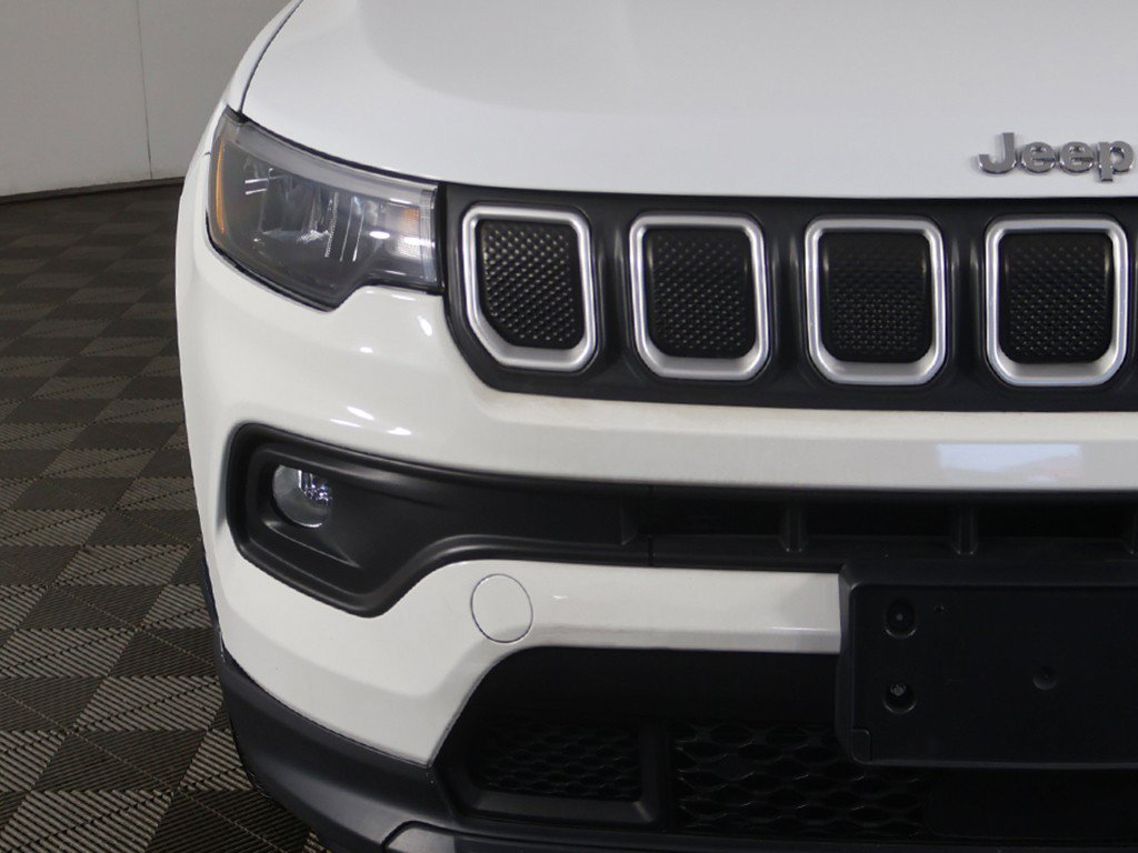 Used 2022 Jeep Compass Latitude AWD/4WD image 12