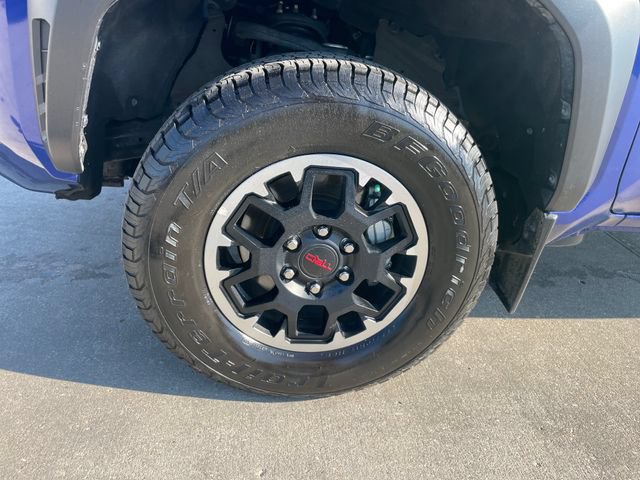 Used 2024 Toyota Tacoma TRD Off-Road AWD/4WD image 29