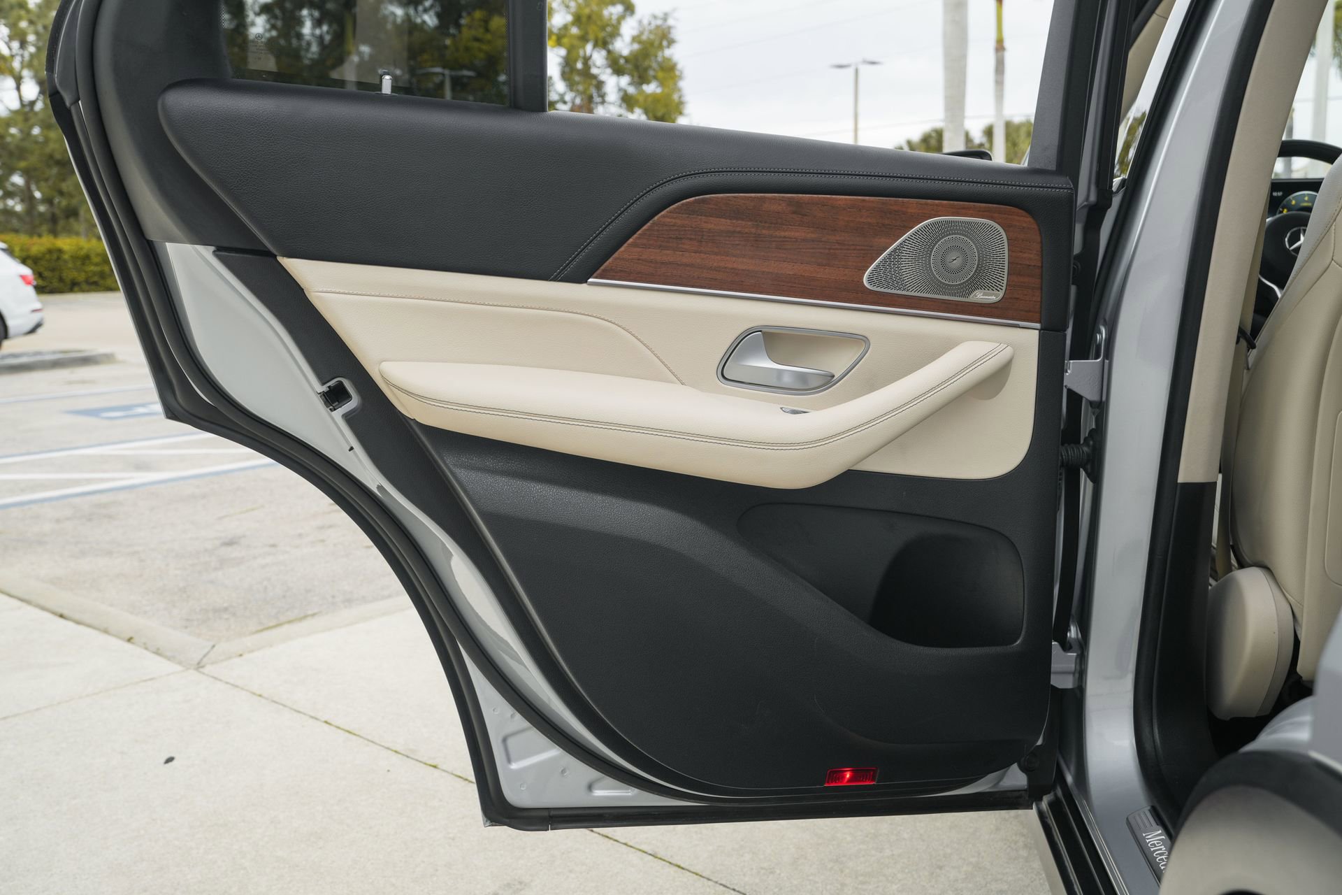 Used 2023 Mercedes-Benz GLE 450 4MATIC image 34