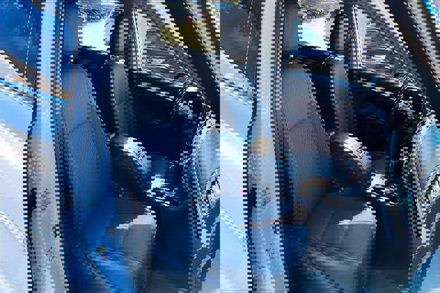 Used 2019 Toyota Highlander Plus FWD image 9