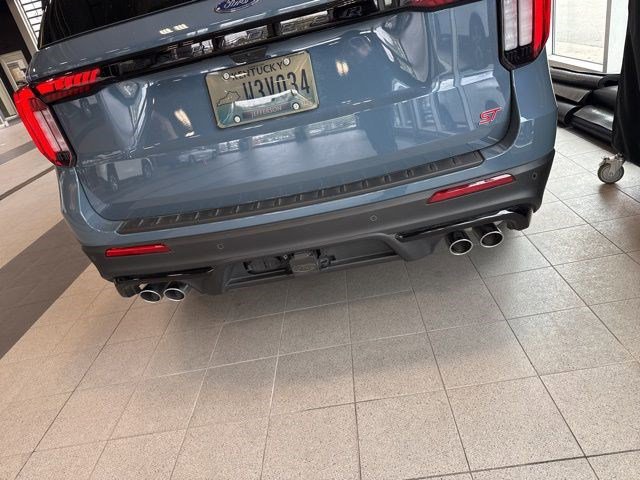 Used 2026 Ford Explorer ST w/ Sun And Sound Package image 14