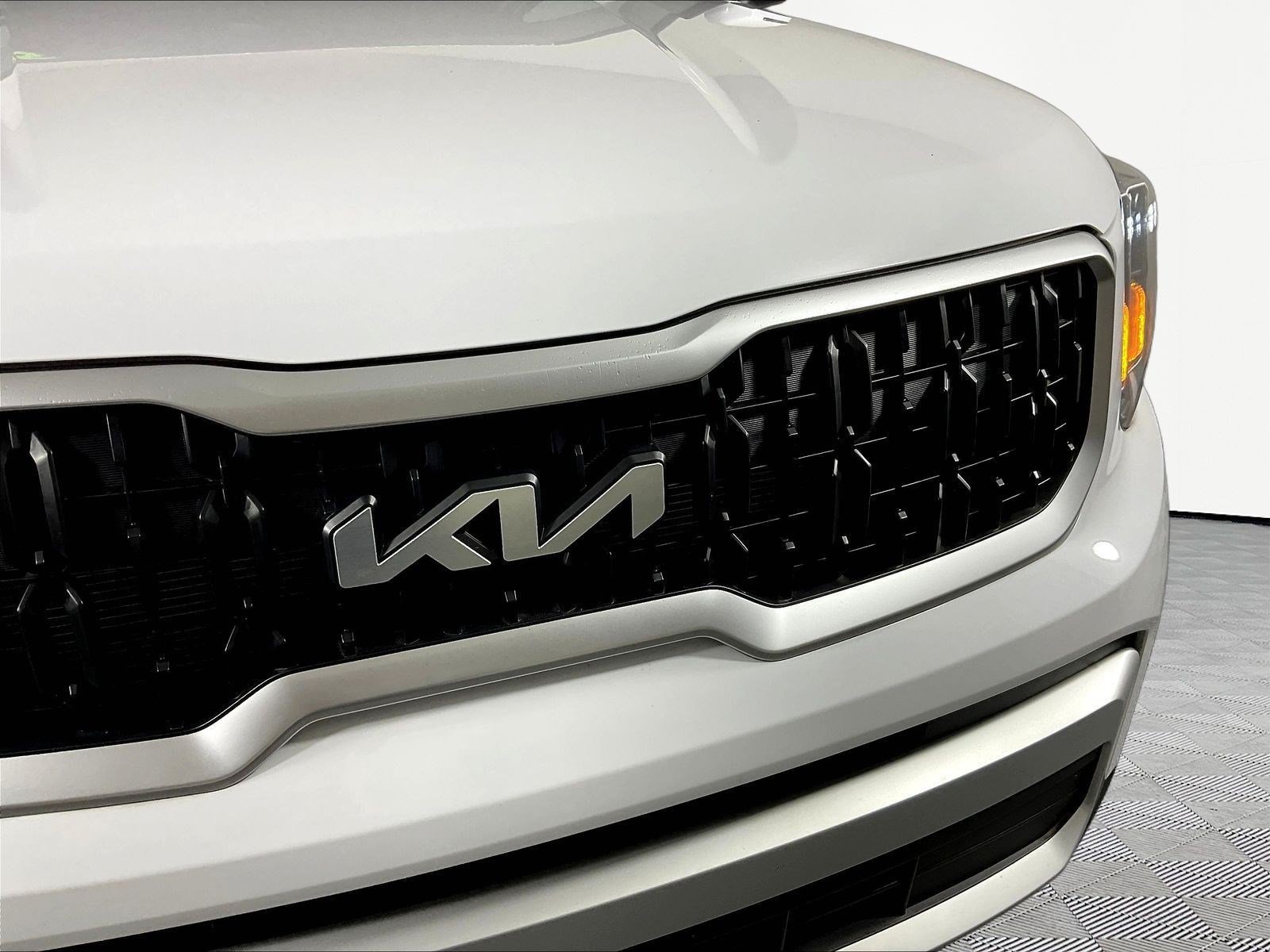Used 2025 Kia Telluride EX FWD image 34