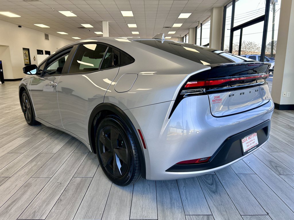 Used 2025 Toyota Prius LE image 7