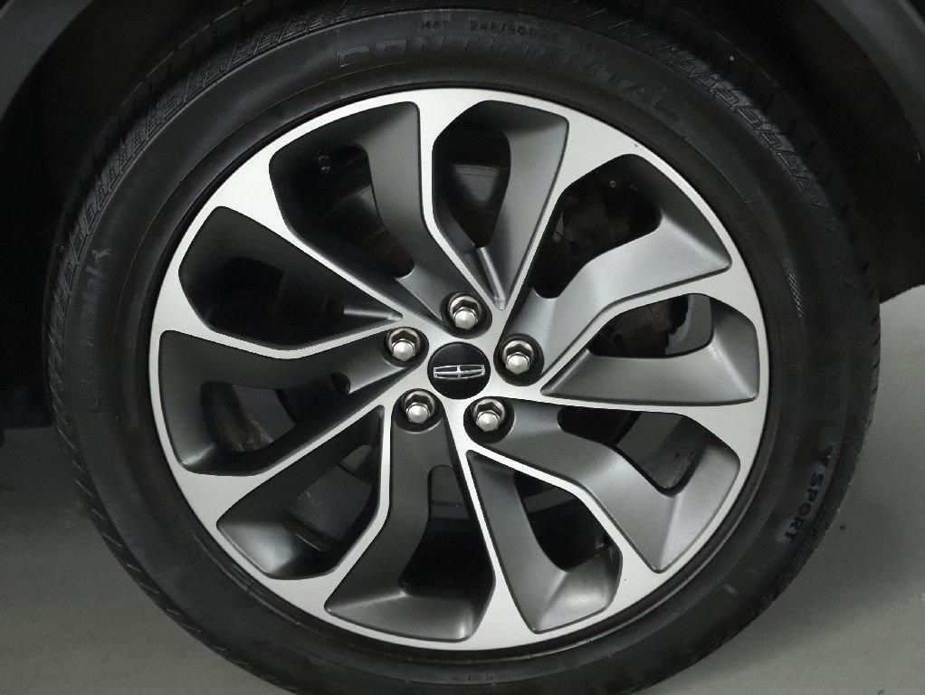 Used 2023 Lincoln Nautilus Reserve AWD/4WD image 40