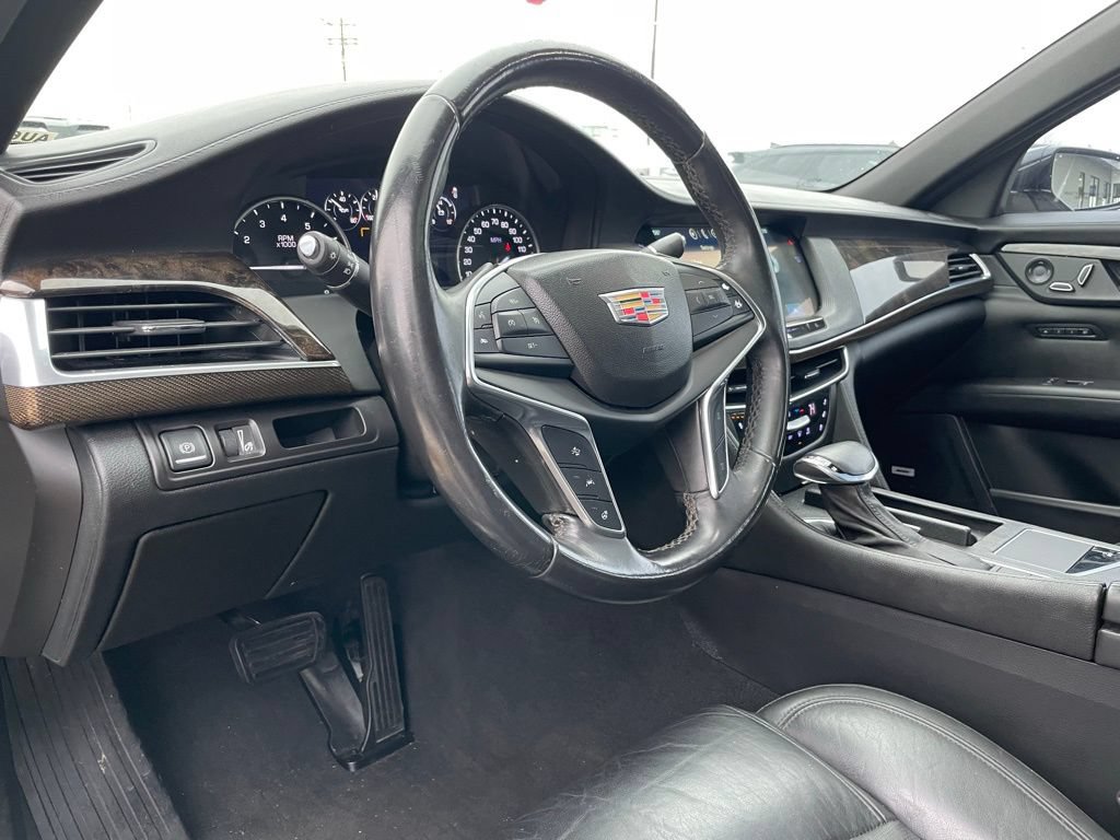 Used 2018 Cadillac CT6 Luxury w/ Active Chassis Package AWD/4WD image 9