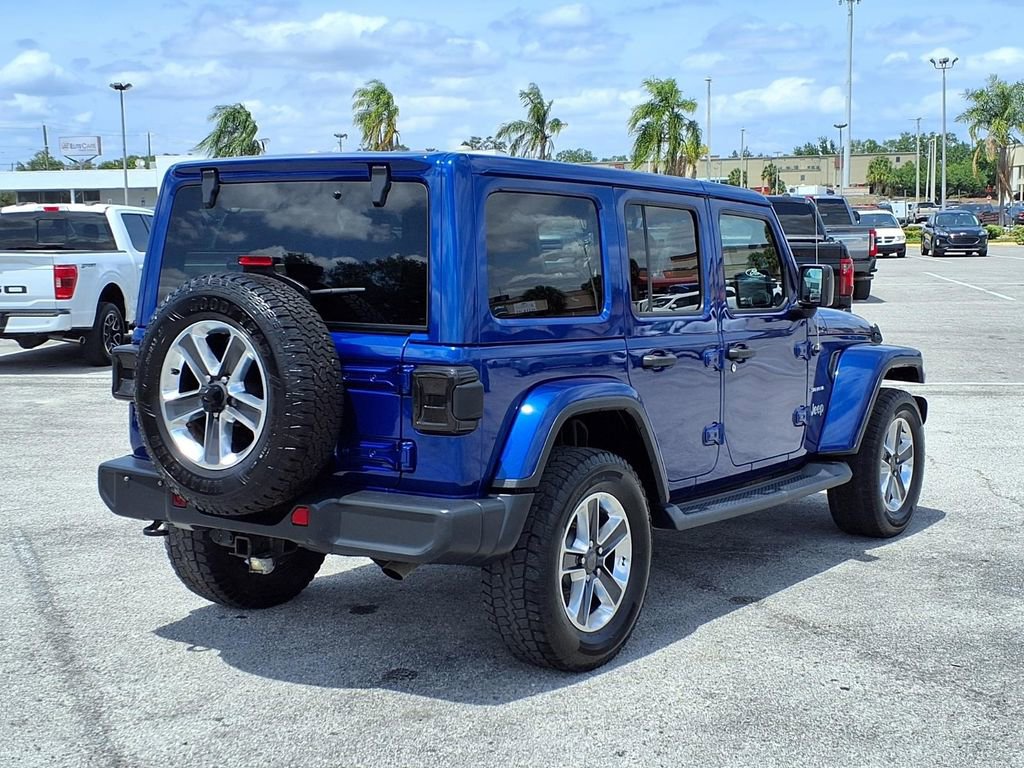 Used 2018 Jeep Wrangler Unlimited Sahara w/ Dual Top Group AWD/4WD image 7