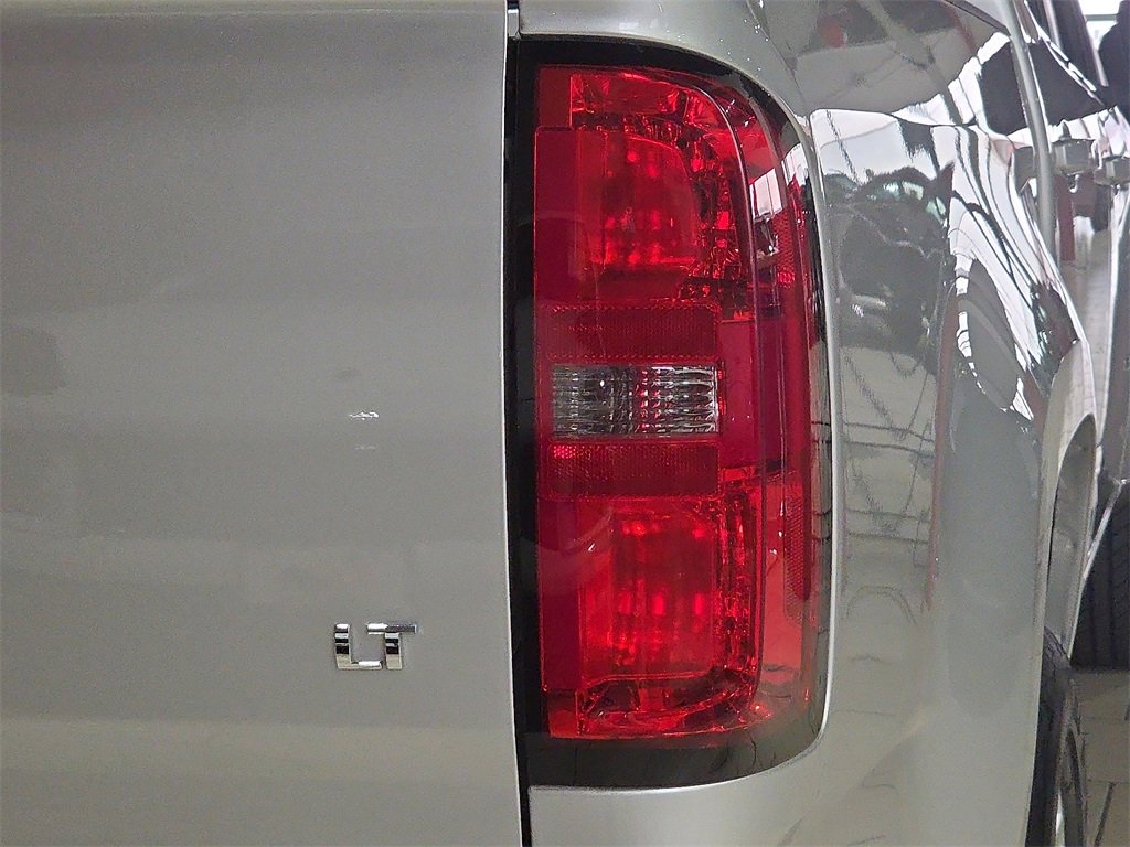 Used 2020 Chevrolet Colorado LT image 12