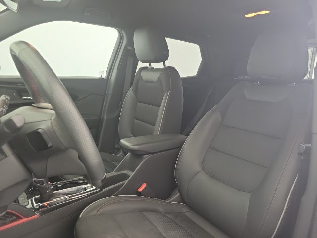 Used 2023 Chevrolet TrailBlazer RS FWD image 17
