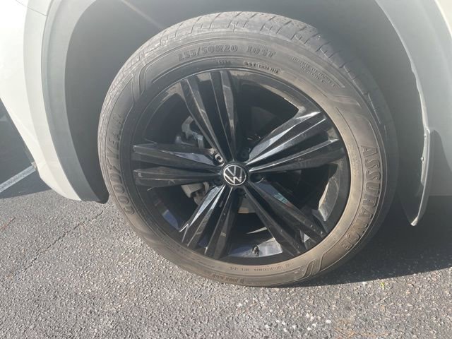 Used 2023 Volkswagen Atlas SEL R-Line AWD/4WD image 13