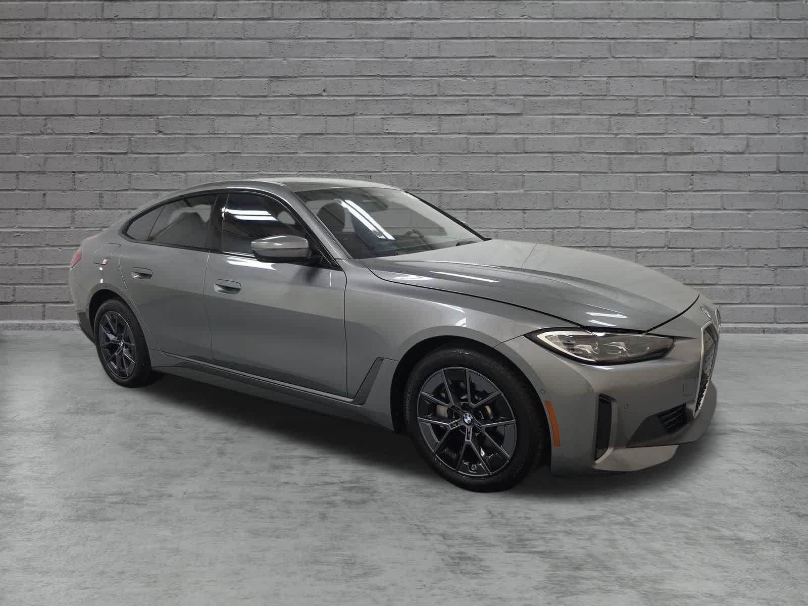 Used 2023 BMW i4 eDrive35 RWD image 3