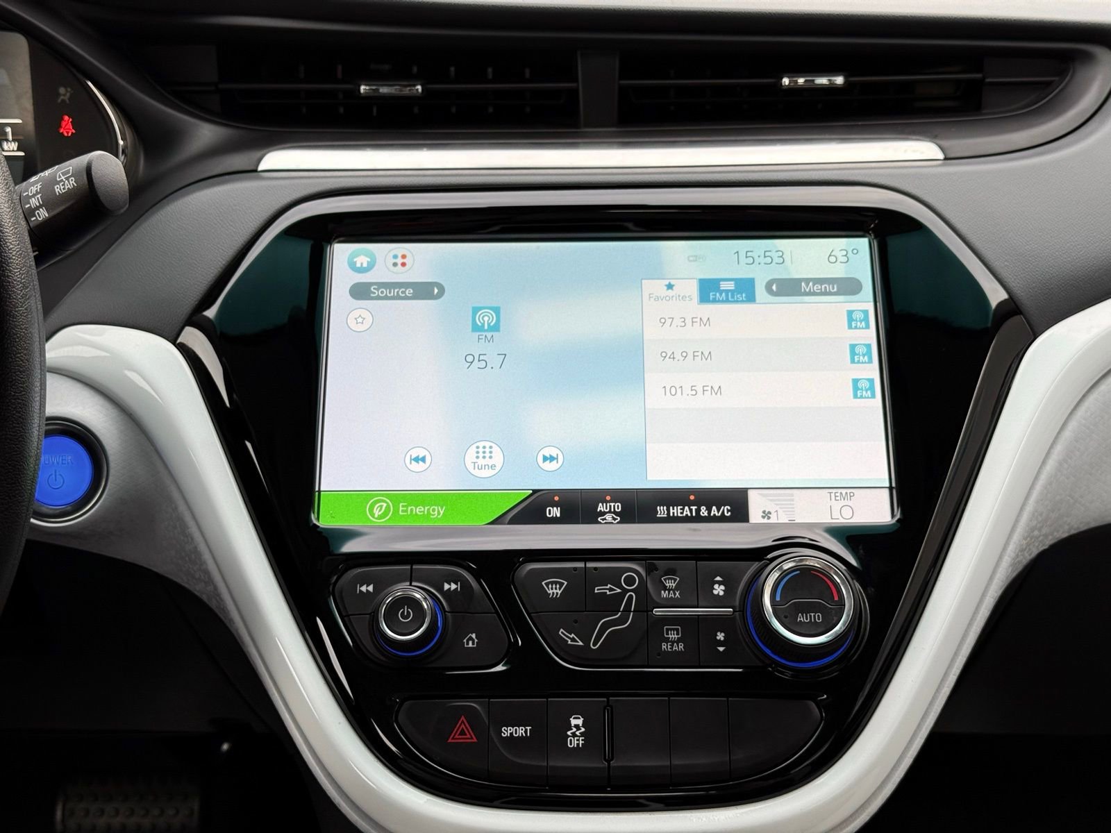 Used 2018 Chevrolet Bolt LT FWD image 35