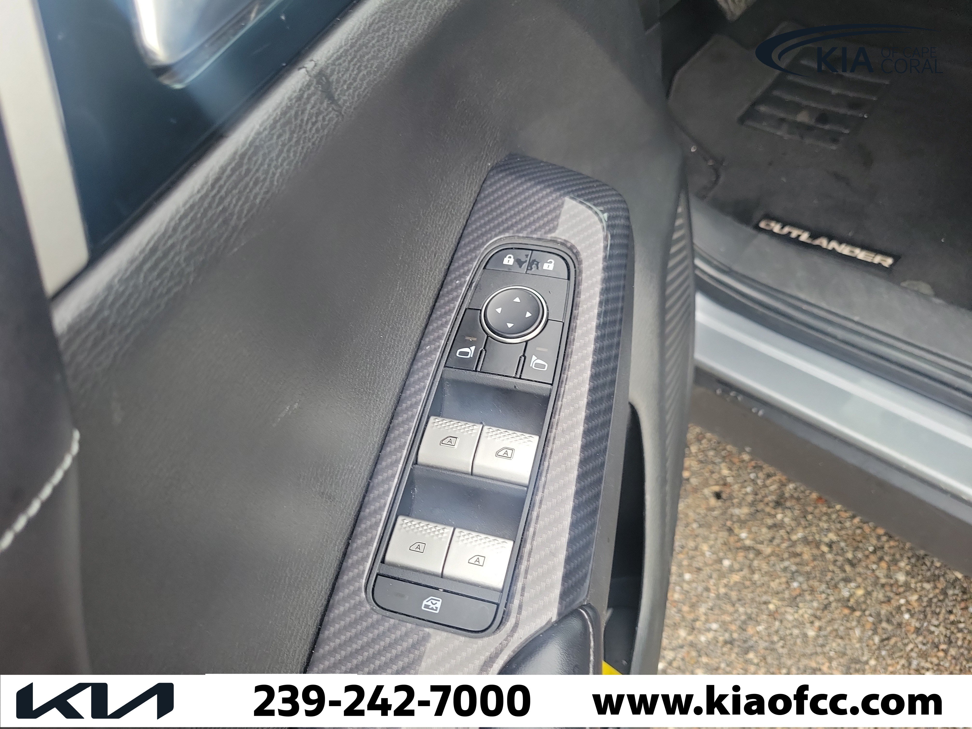 Used 2022 Mitsubishi Outlander SE FWD image 24