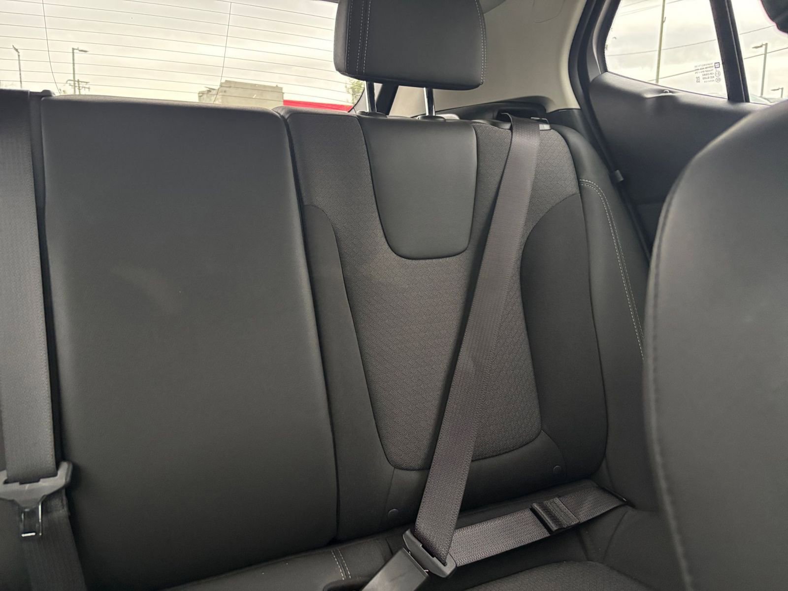 Used 2025 Buick Encore GX Preferred FWD image 36
