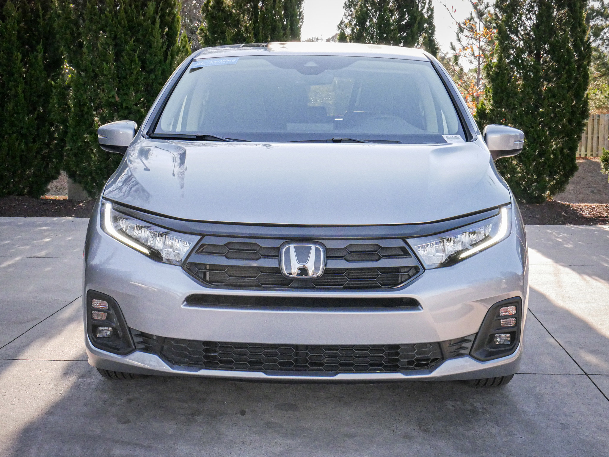 Certified 2025 Honda Odyssey Touring image 3