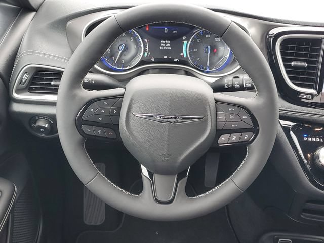 New 2026 Chrysler Pacifica Select w/ S Appearance Package FWD image 14