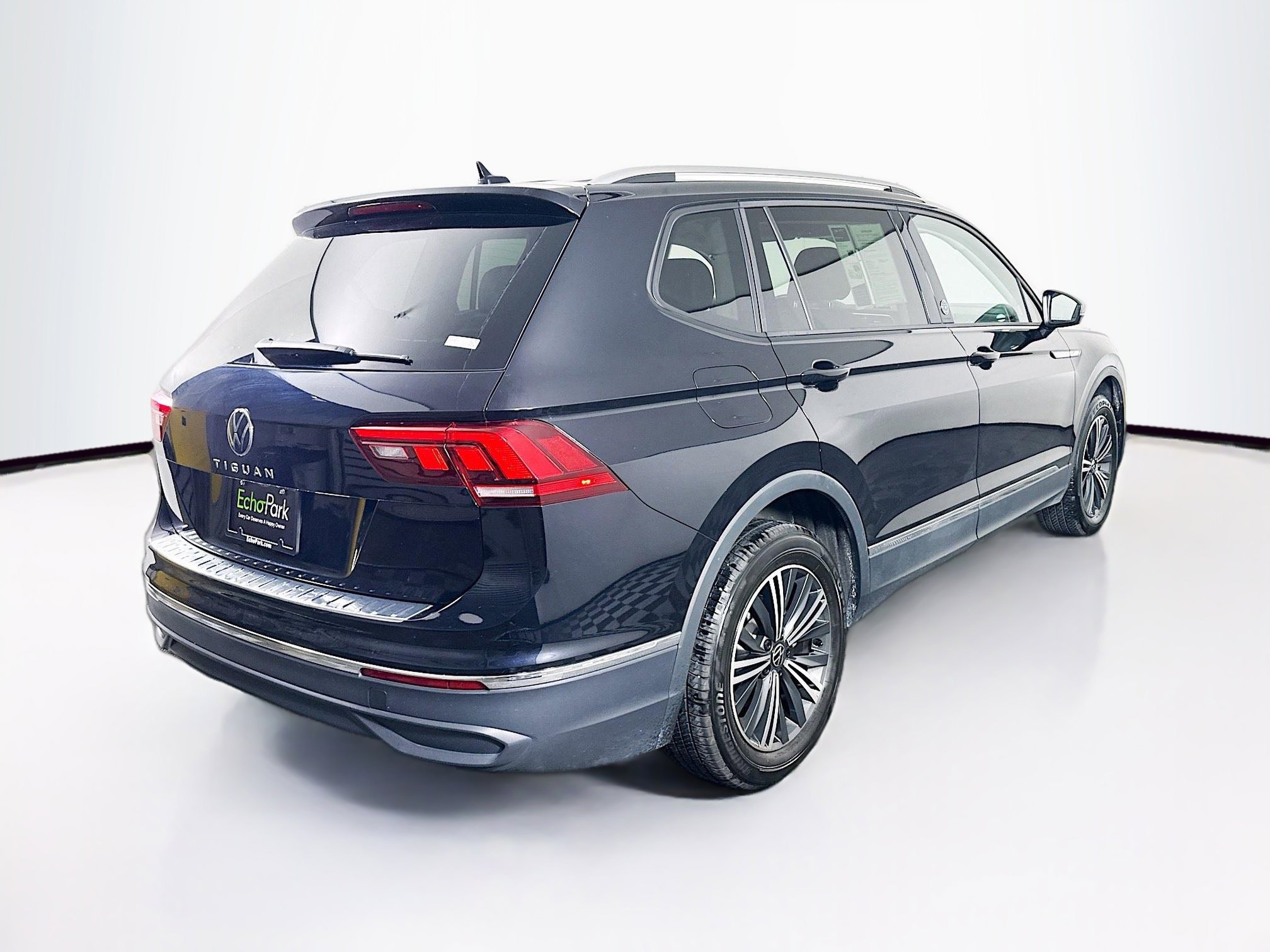 Used 2024 Volkswagen Tiguan Wolfsburg Edition image 9