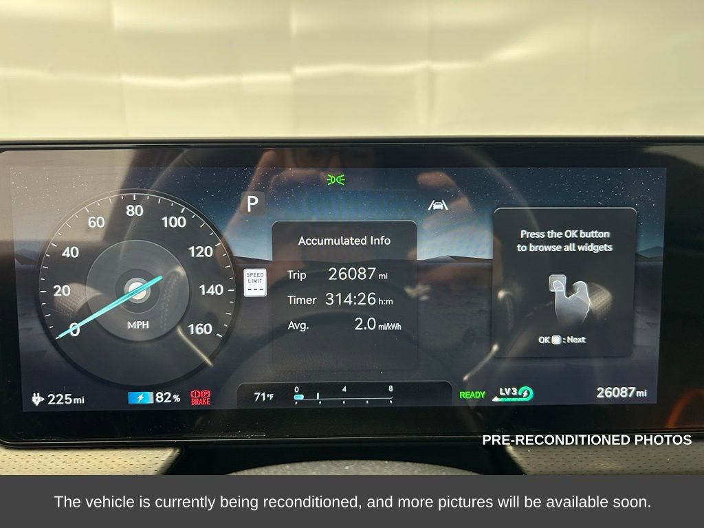 Used 2023 Genesis GV60 Performance image 17