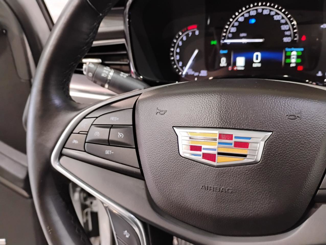 Used 2018 Cadillac XT5 Luxury w/ Driver Awareness Package image 34