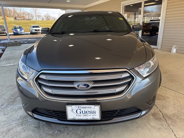 Used 2015 Ford Taurus SEL image 12