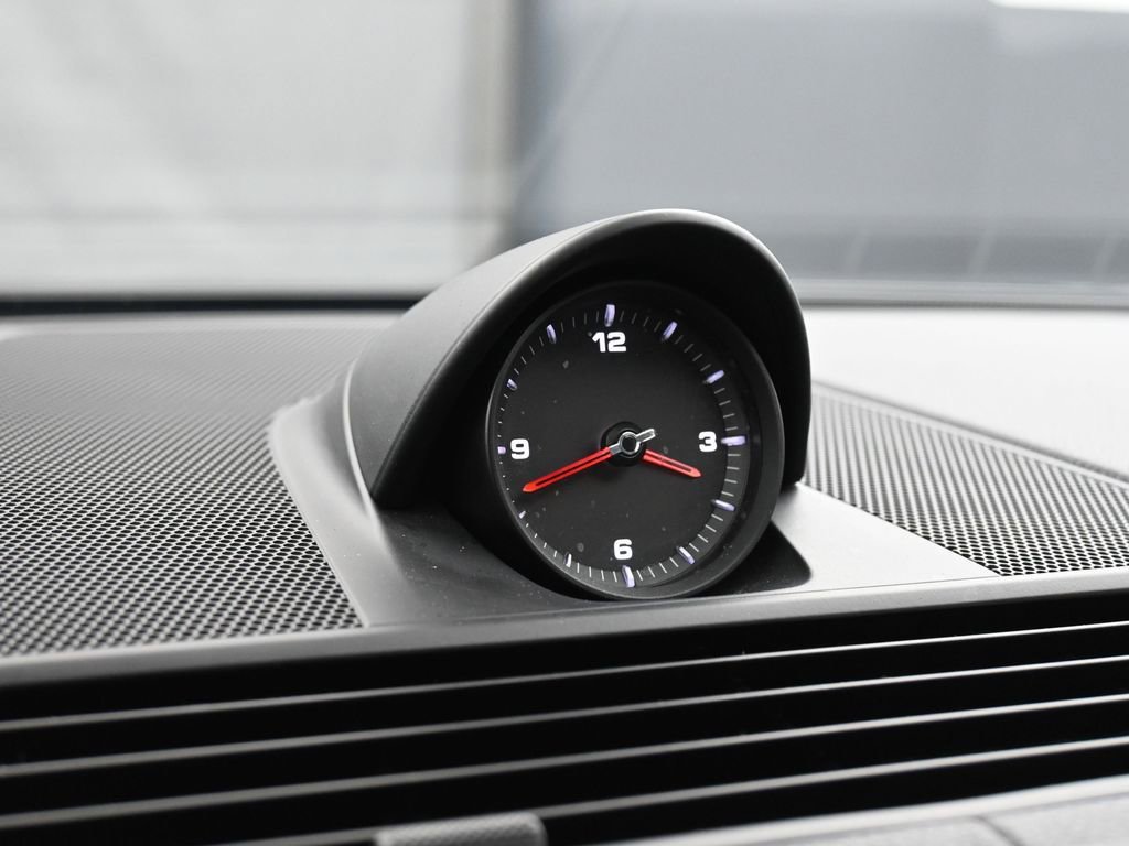 Certified 2022 Porsche Panamera Platinum Edition image 21