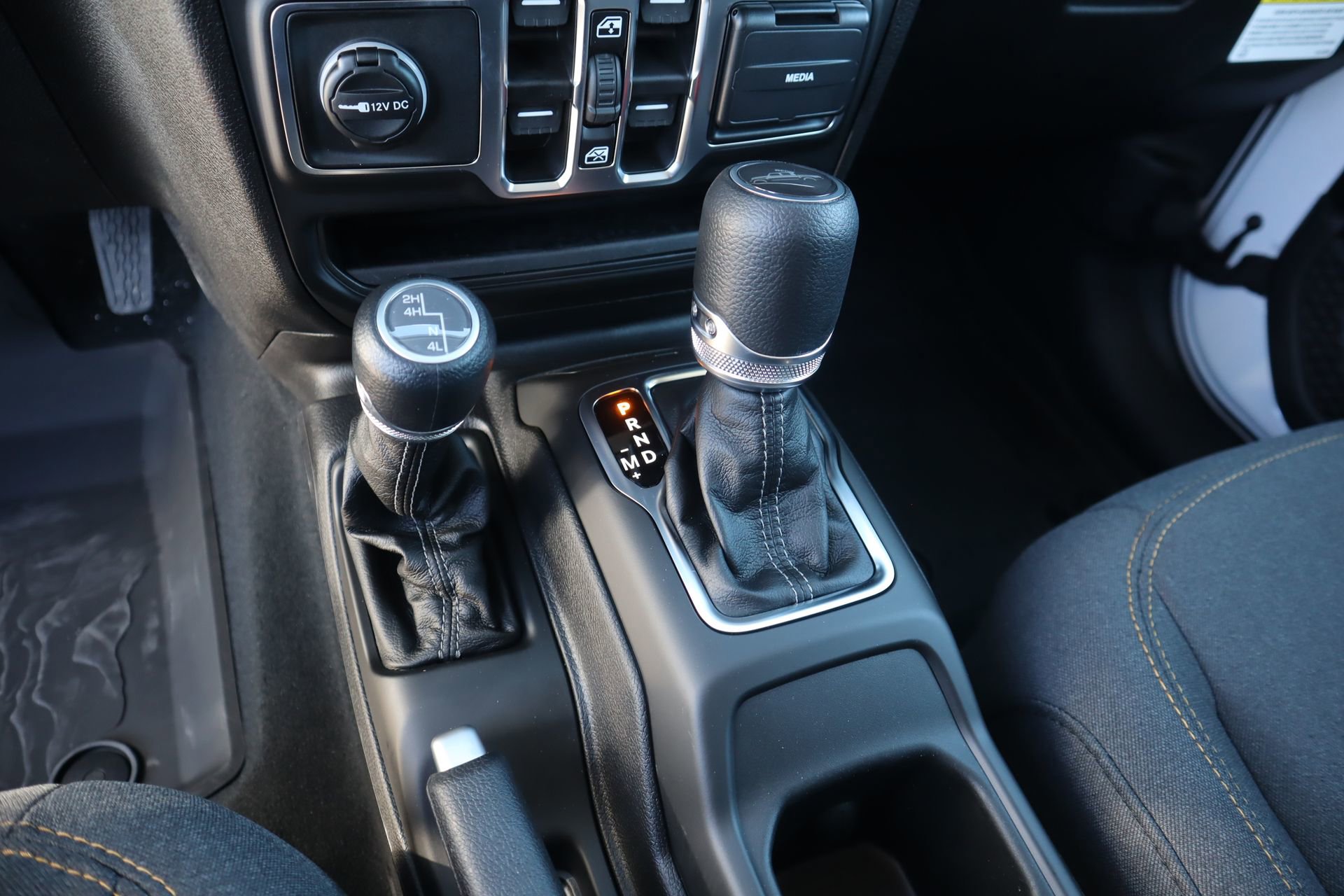 New 2026 Jeep Gladiator Sport image 7